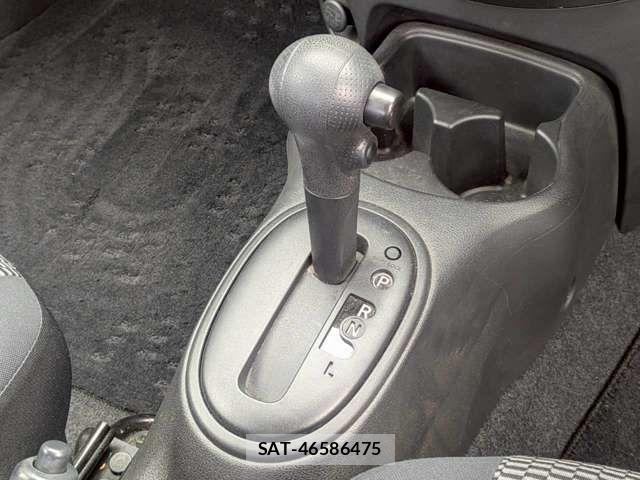 Nissan MARCH 2017-05 6907925-9