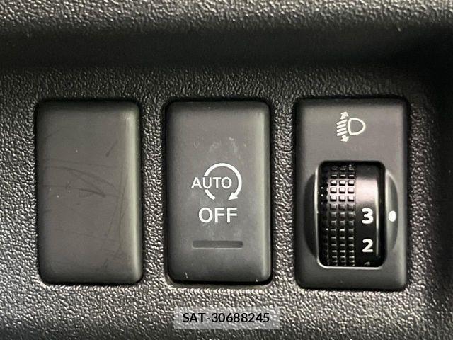 Nissan MARCH 2013-08 6907929-3