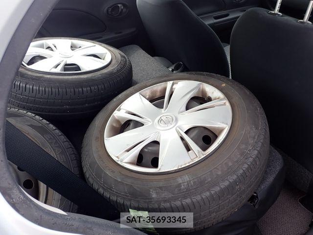 Nissan MARCH 2017-04 6995307-22
