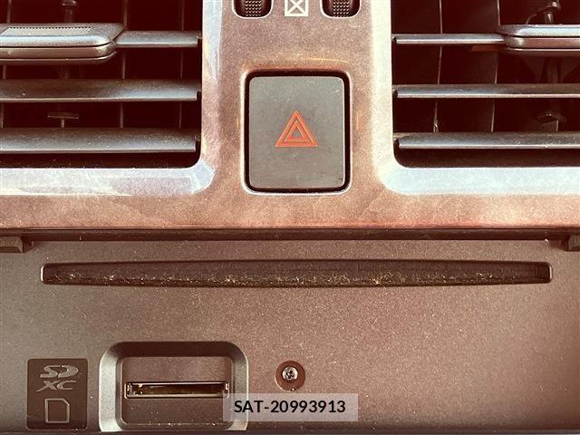 Nissan MARCH 2022-04 7221241-24