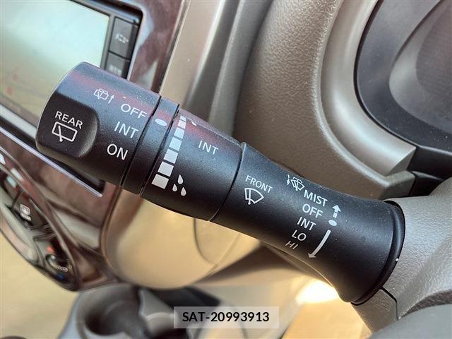 Nissan MARCH 2022-04 7221241-28