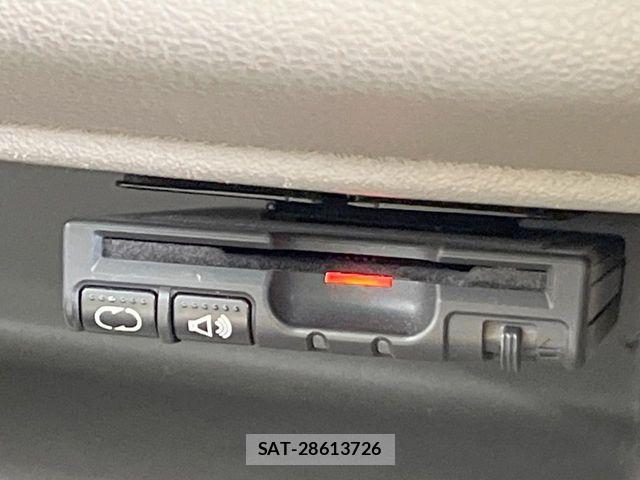 Nissan MARCH 2016-07 7221233-4