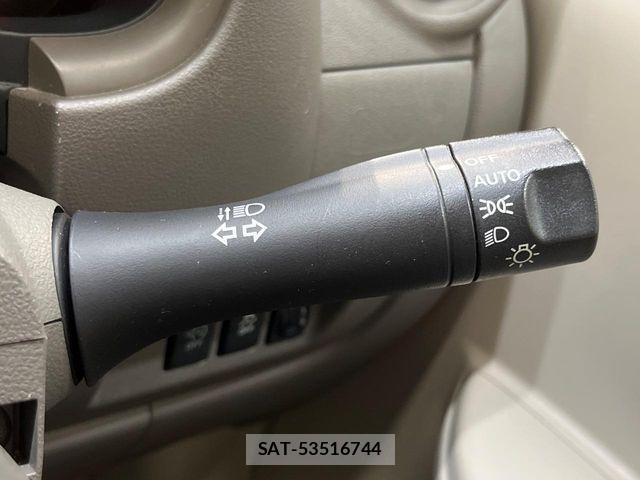 Nissan MARCH 2017-08 7221234-4