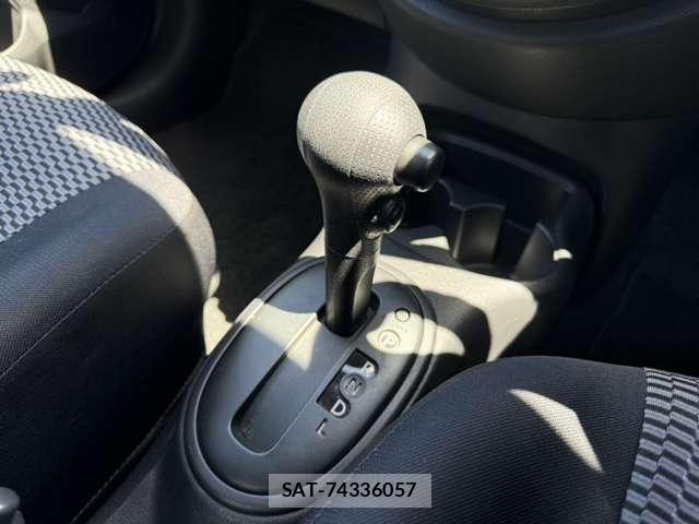 Nissan MARCH 2017-03 7251401-28