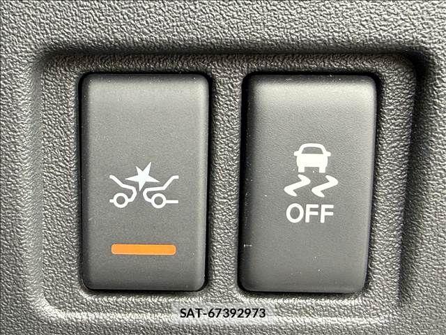 Nissan MARCH 2021-09 7272255-3