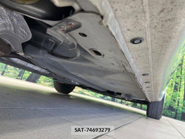 Nissan MARCH 2012-03 7328158-19