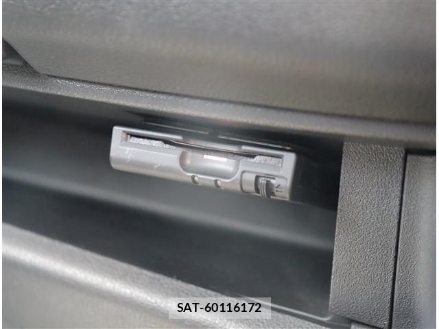 Nissan MARCH 2014-02 7328154-15