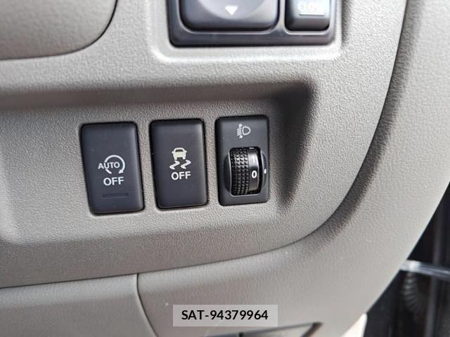 Nissan MARCH 2017-02 7328156-17