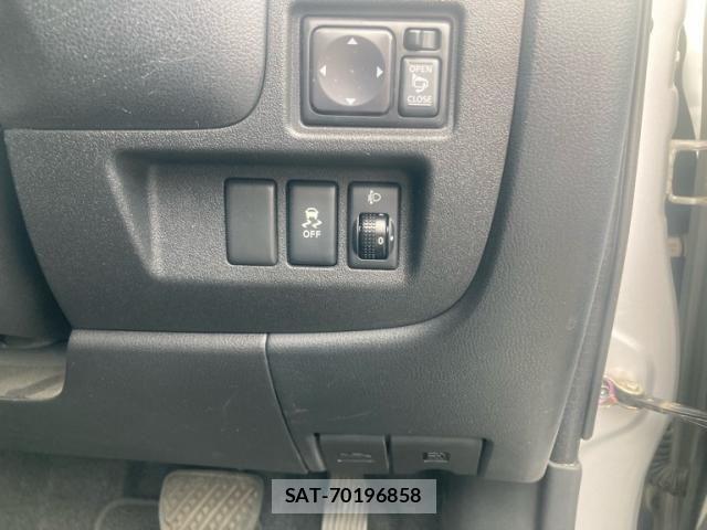 Nissan MARCH 2018-06 7358603-11