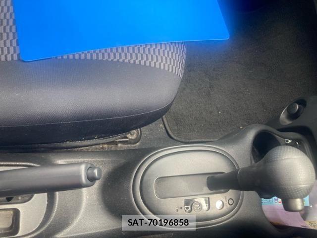 Nissan MARCH 2018-06 7358603-18