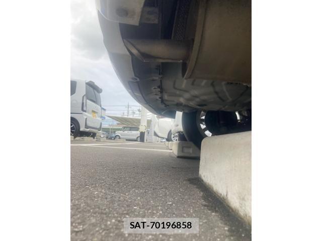 Nissan MARCH 2018-06 7358603-5