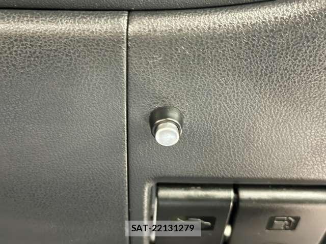Nissan MARCH 2010-09 7358602-14