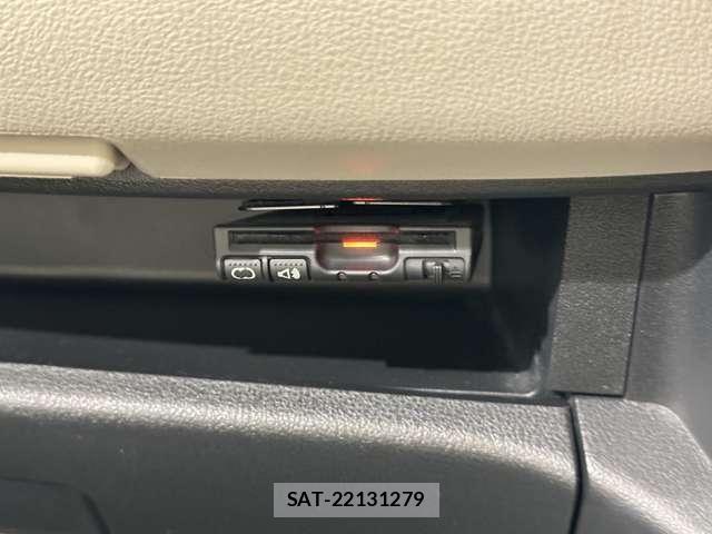 Nissan MARCH 2010-09 7358602-24