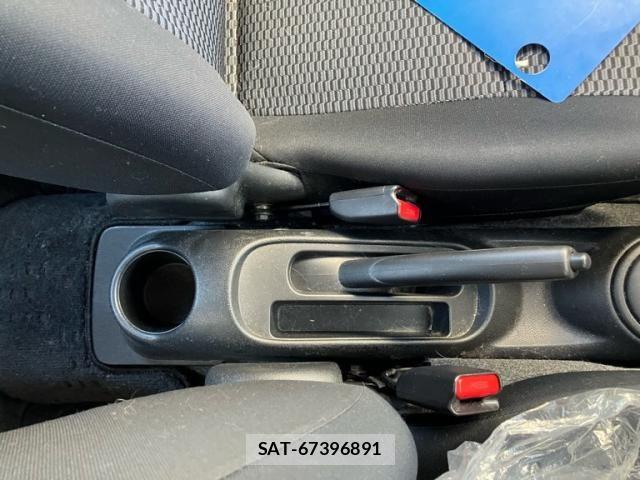 Nissan MARCH 2013-12 7392739-18