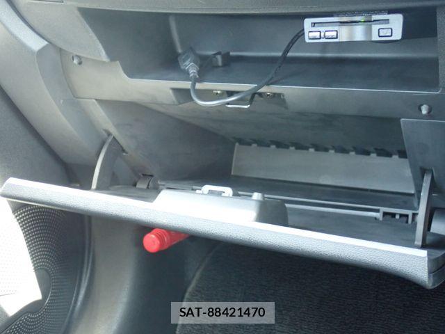 Nissan MARCH 2019-03 7509095-14
