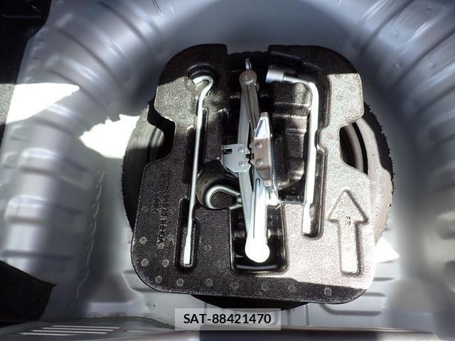Nissan MARCH 2019-03 7509095-18