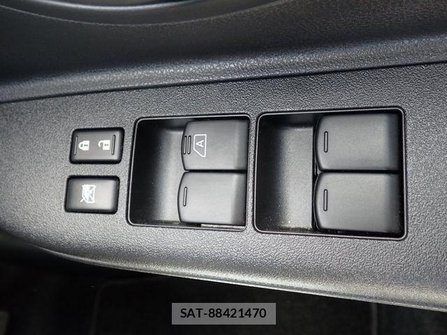 Nissan MARCH 2019-03 7509095-6