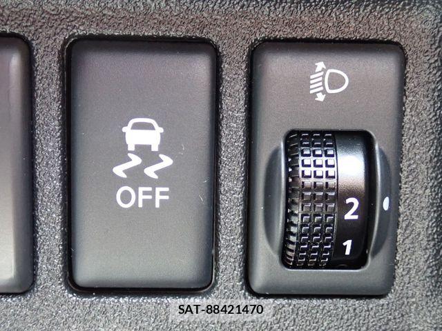 Nissan MARCH 2019-03 7509095-7