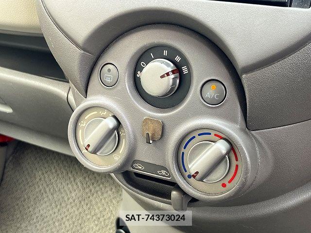 Nissan MARCH 2012-08 7501367-21