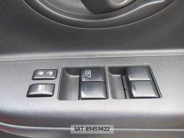 Nissan MARCH 2013-01 7617798-20