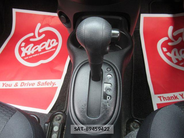 Nissan MARCH 2013-01 7617798-22