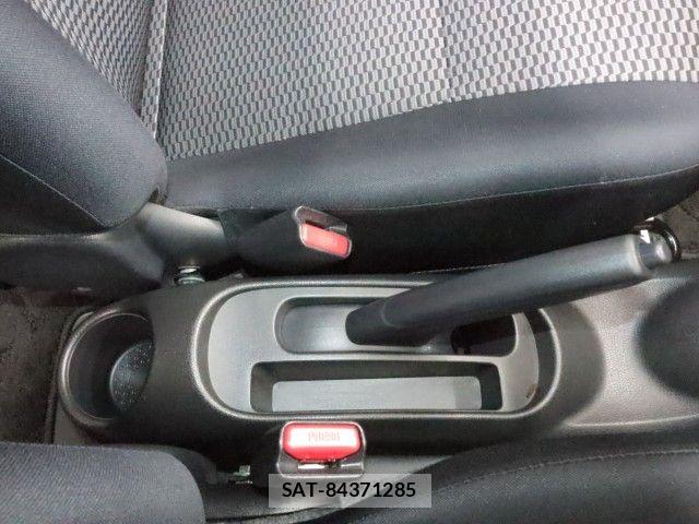 Nissan MARCH 2013-06 7725268-15