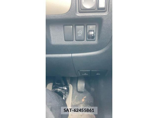 Nissan MARCH 2012-02 7725272-18