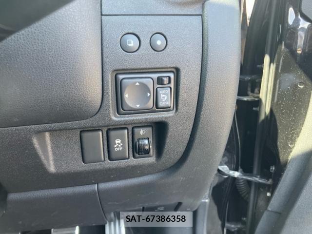 Nissan MARCH 2014-01 7786708-10