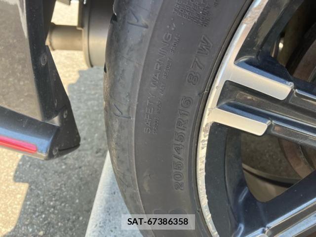 Nissan MARCH 2014-01 7786708-4