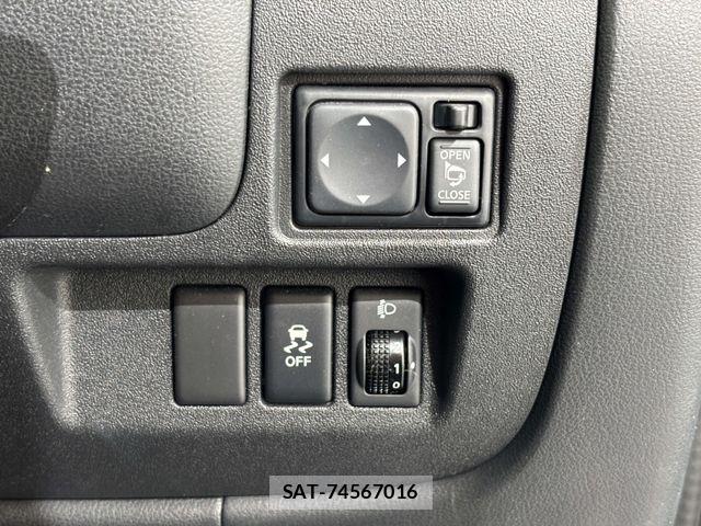 Nissan MARCH 2017-06 7786707-22
