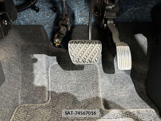 Nissan MARCH 2017-06 7786707-23
