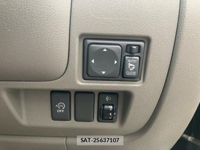 Nissan MARCH 2013-12 7786689-12