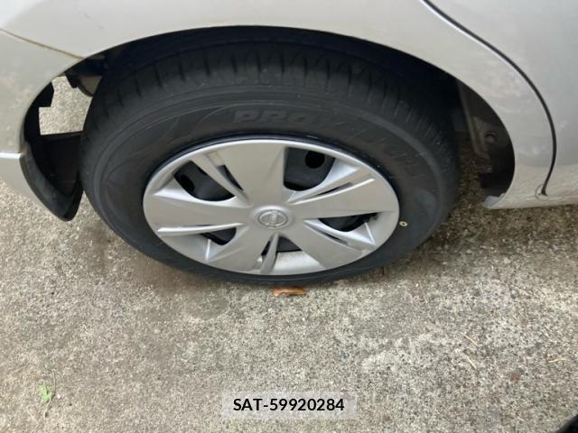 Nissan MARCH 2017-01 7786706-3