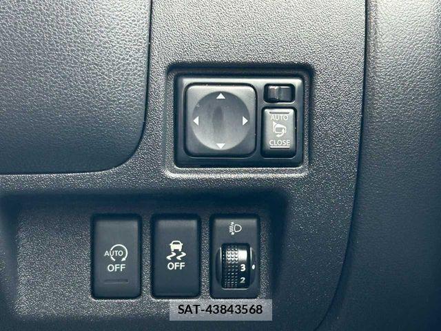 Nissan MARCH 2016-10 7877491-12