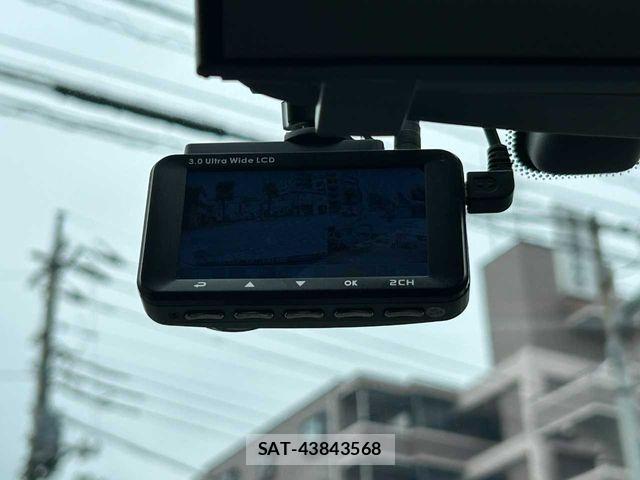Nissan MARCH 2016-10 7877491-14