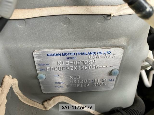 Nissan MARCH 2012-04 7877495-22