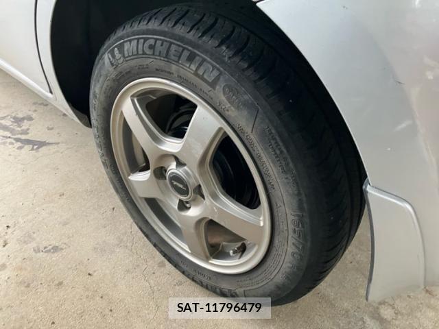 Nissan MARCH 2012-04 7877495-6