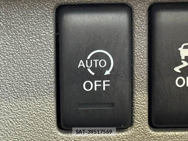 Nissan MARCH 2018-03 7877493-24