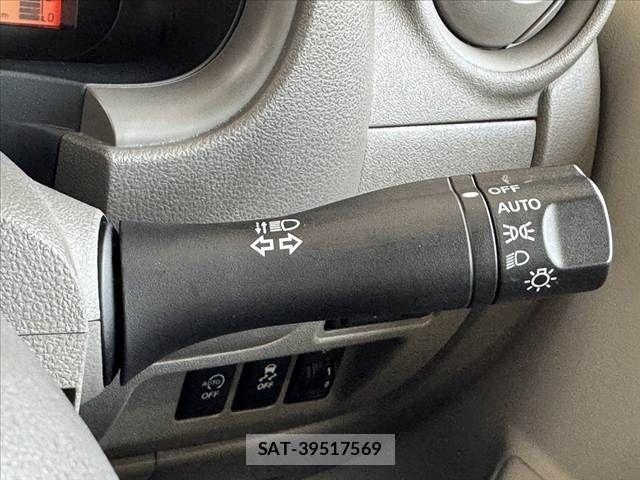 Nissan MARCH 2018-03 7877493-29