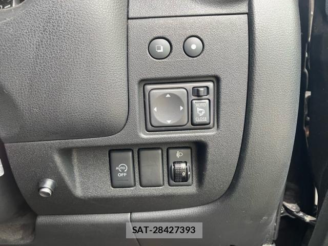 Nissan MARCH 2013-08 7902889-20