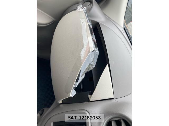 Nissan MARCH 2011-07 7962487-16
