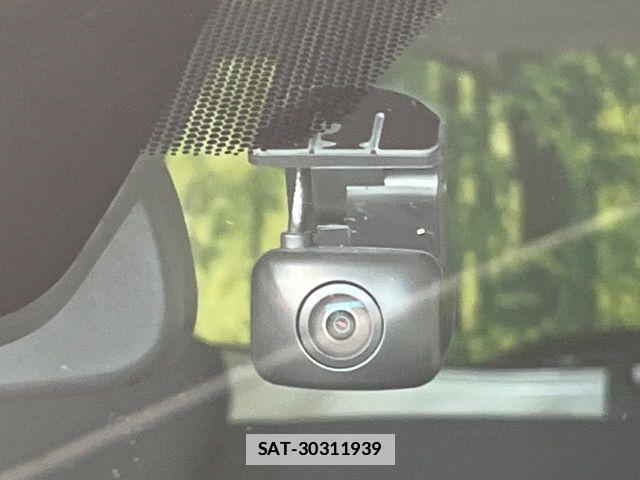 Nissan MARCH 2021-11 7962484-5