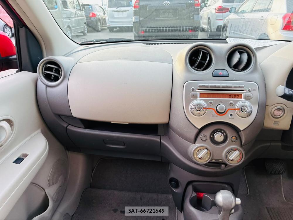 Nissan MARCH 2012-02 7834154-16