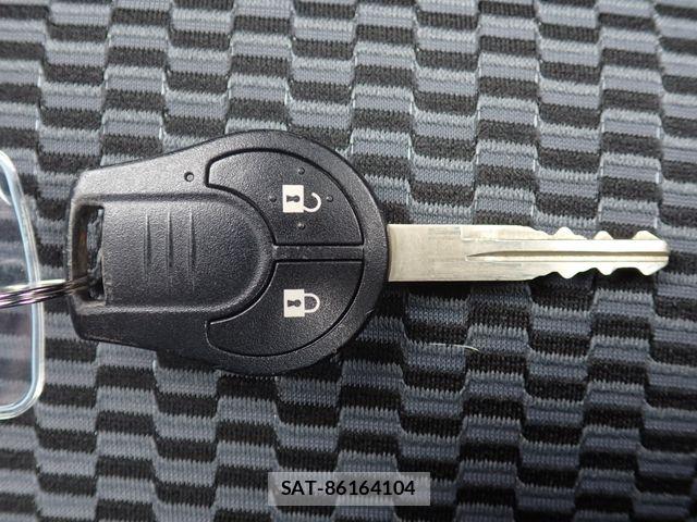 Nissan MARCH 2022-04 8074429-18
