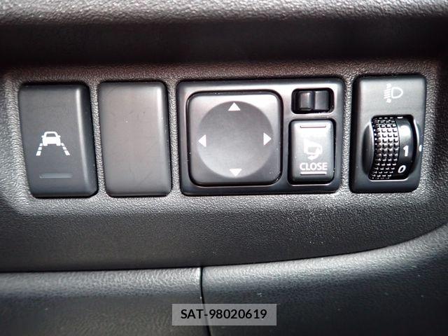 Nissan MARCH 2022-05 8074426-9