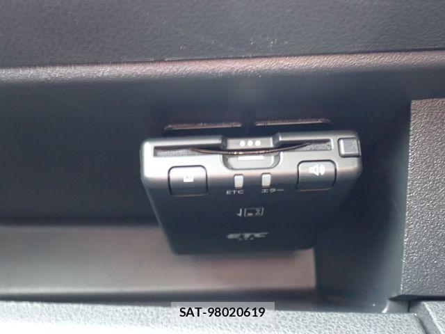 Nissan MARCH 2022-05 8074426-6