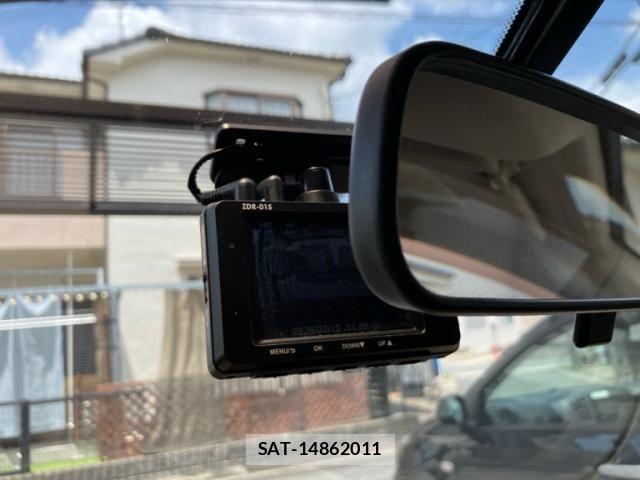 Nissan MARCH 2011-09 8100240-13