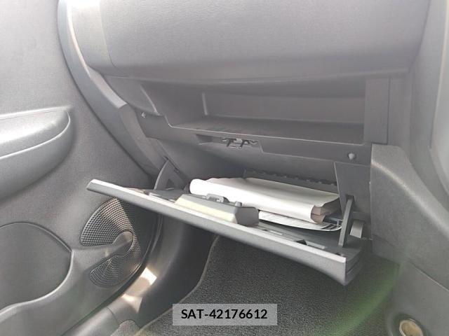 Nissan MARCH 2021-06 8100235-19