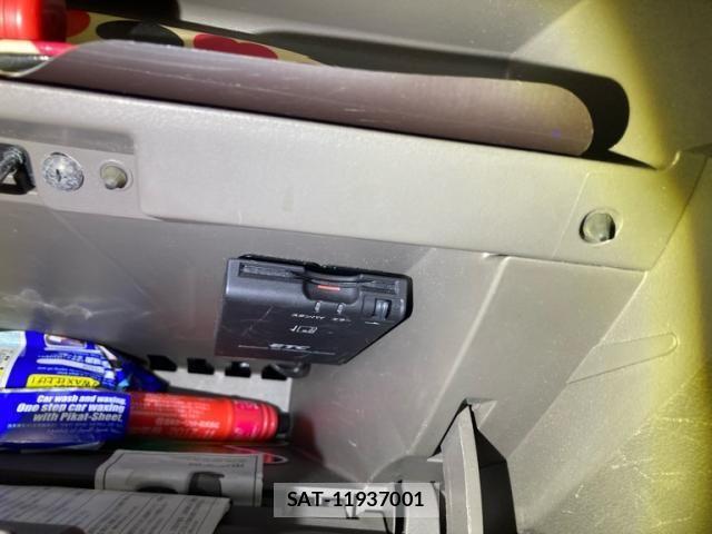 Nissan MARCH 2011-02 8131080-20