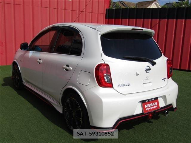 Nissan MARCH 2022-04 8208497-1
